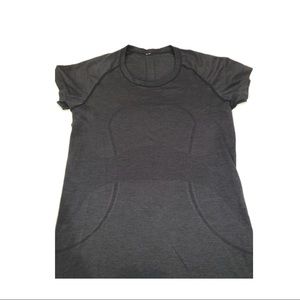 Lululemon Women’s Swiftly Tech short sleeve shirt